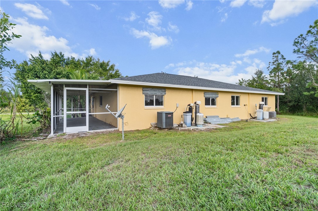 1241/1243  Bacon Avenue