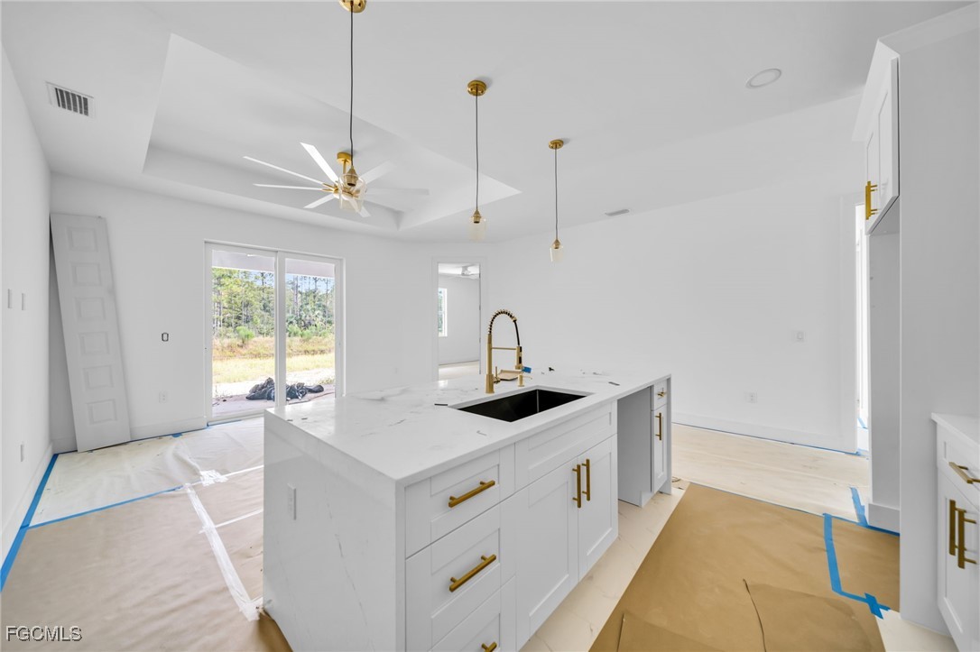 316/318  Urbana Street