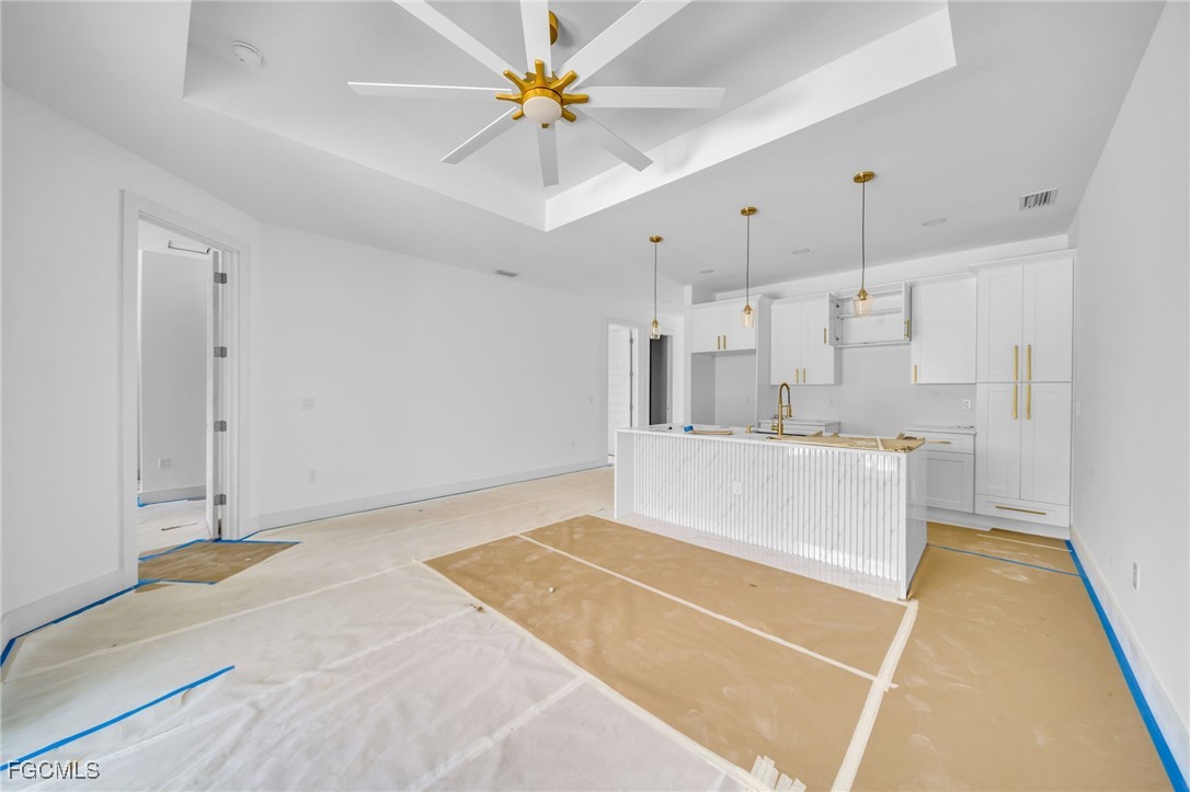 316/318  Urbana Street