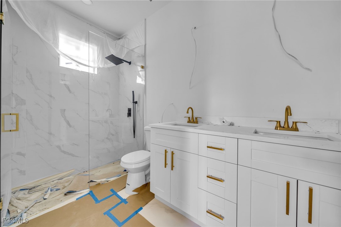 316/318  Urbana Street