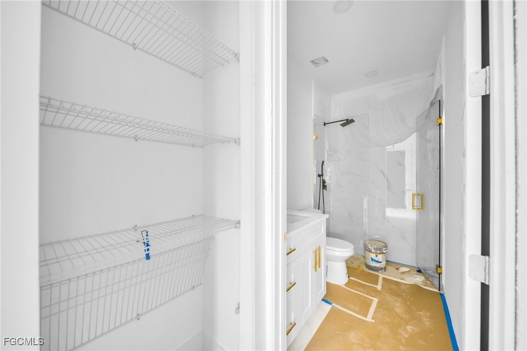 316/318  Urbana Street