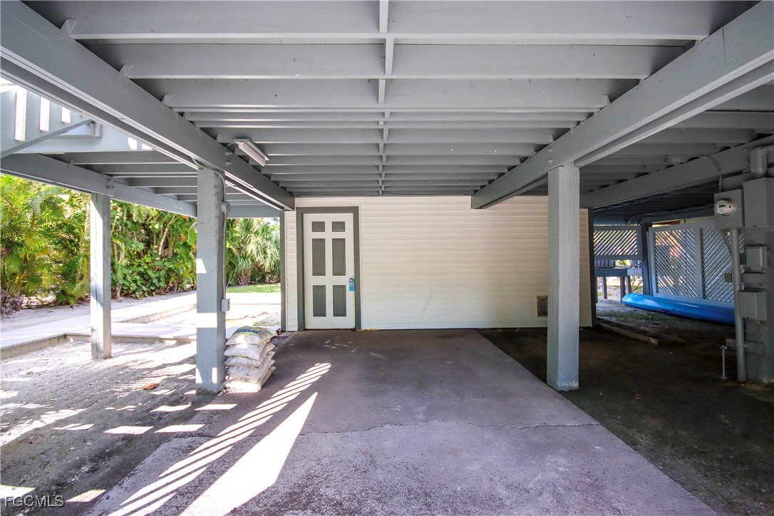 1444  Sandpiper Circle