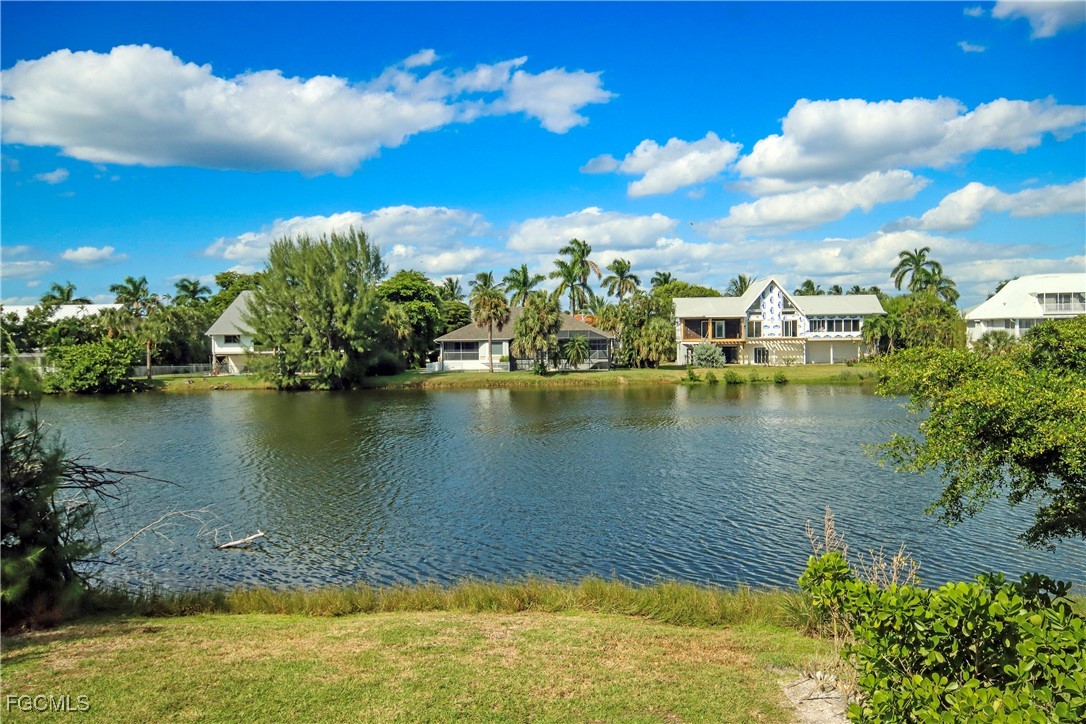 1444  Sandpiper Circle