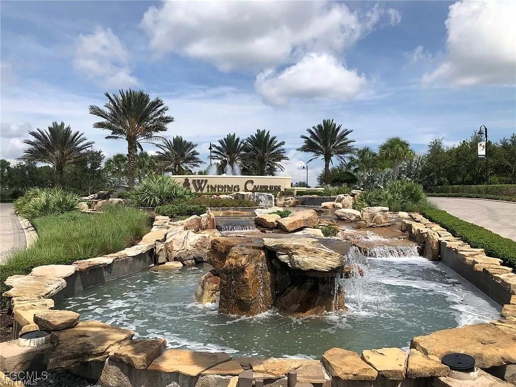 7666  Jacaranda Lane