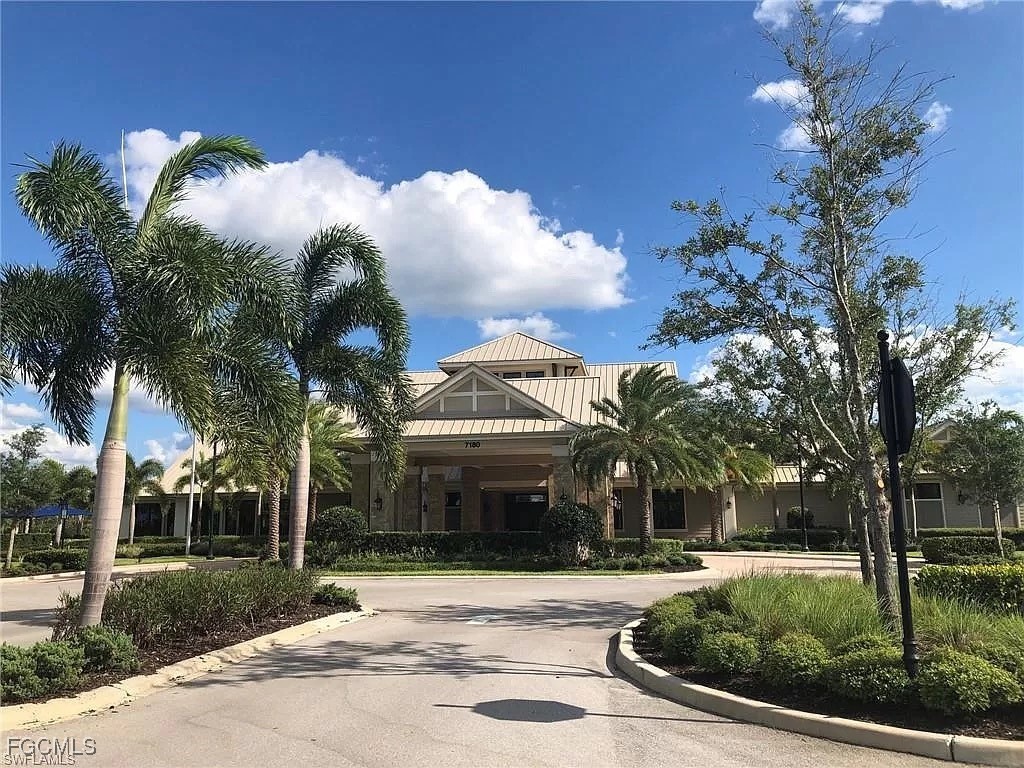 7666  Jacaranda Lane