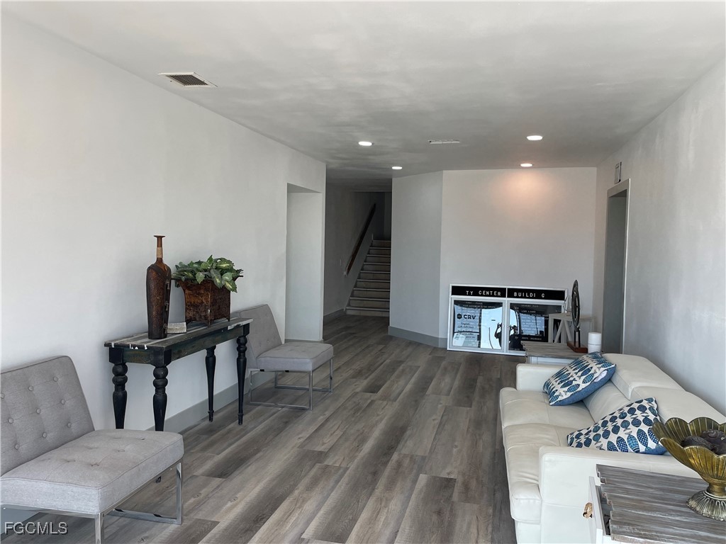 944 Country Club Boulevard