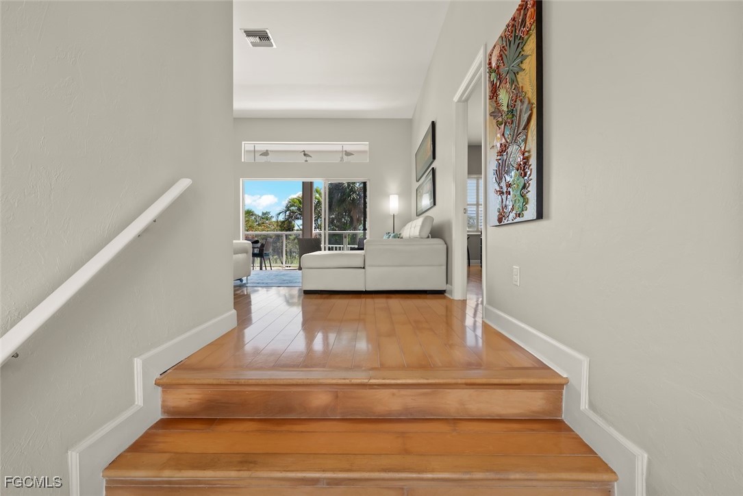 1300  Par View Drive