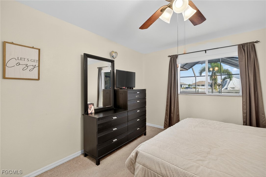 1633 NW 37th Place