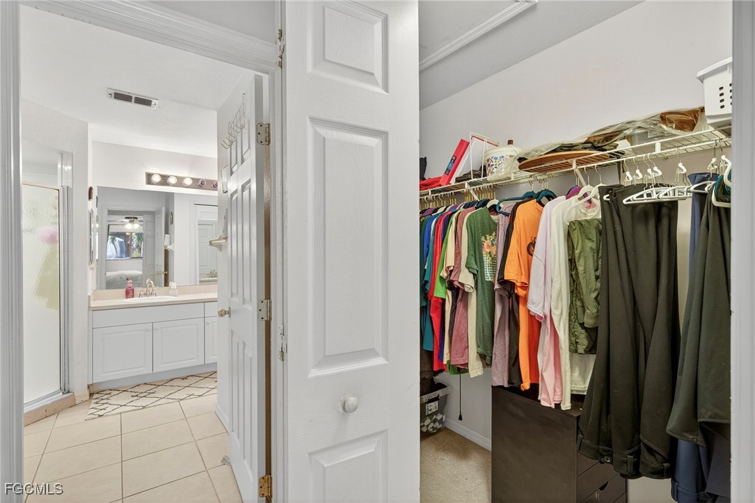 1633 NW 37th Place