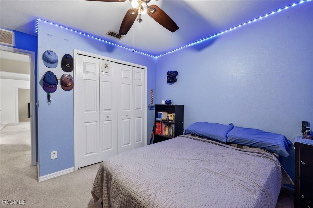 1633 NW 37th Place