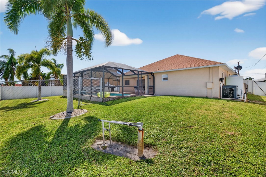 1633 NW 37th Place