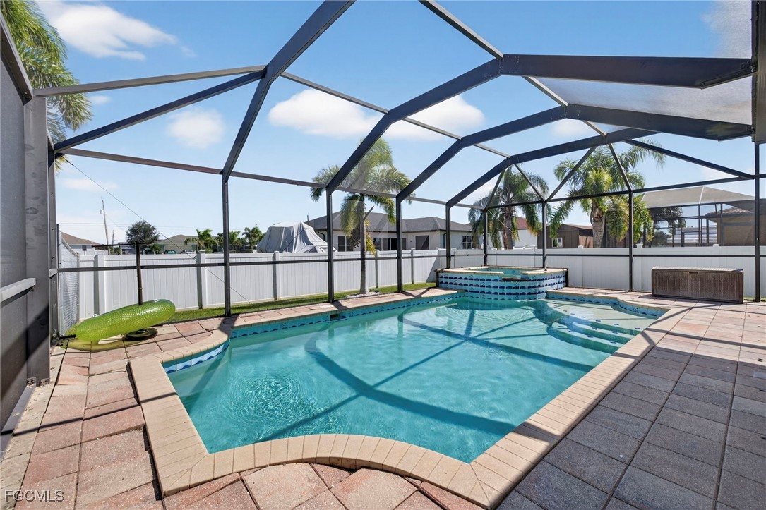 1633 NW 37th Place