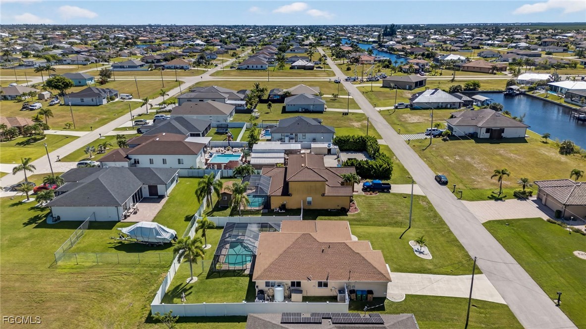 1633 NW 37th Place