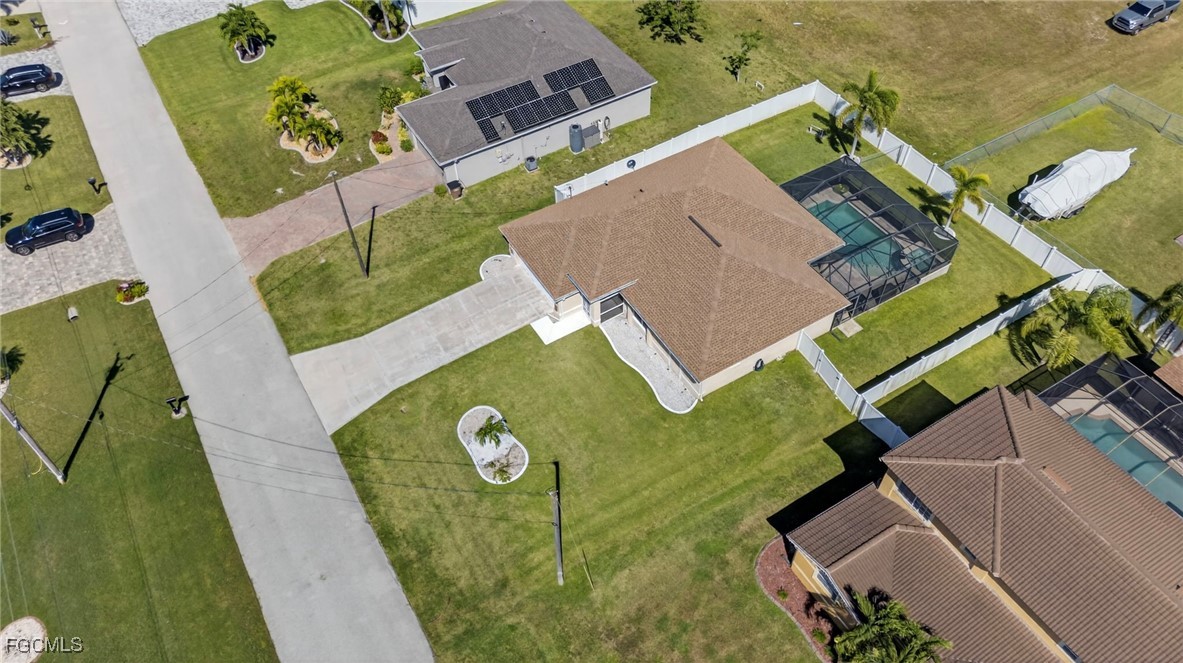 1633 NW 37th Place