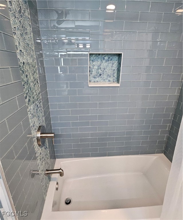 136 SE 5th Street