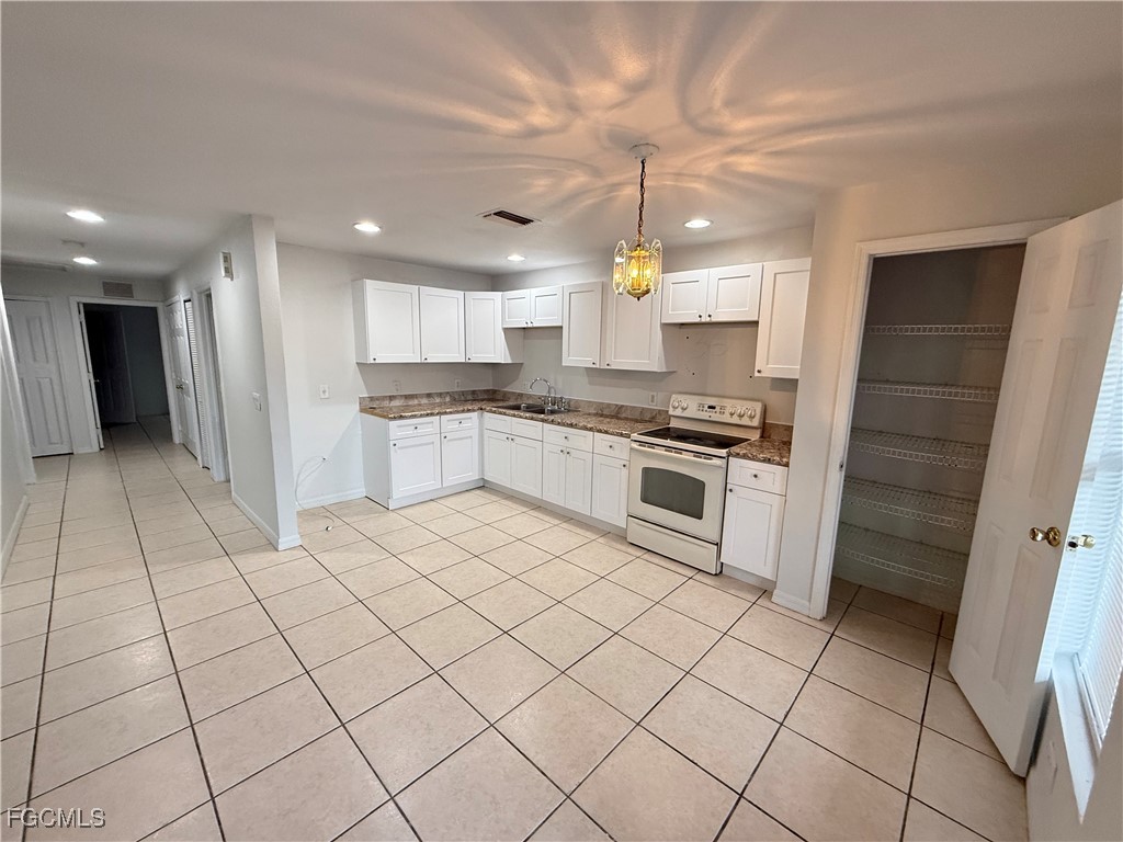 217/219  Ichabod Avenue