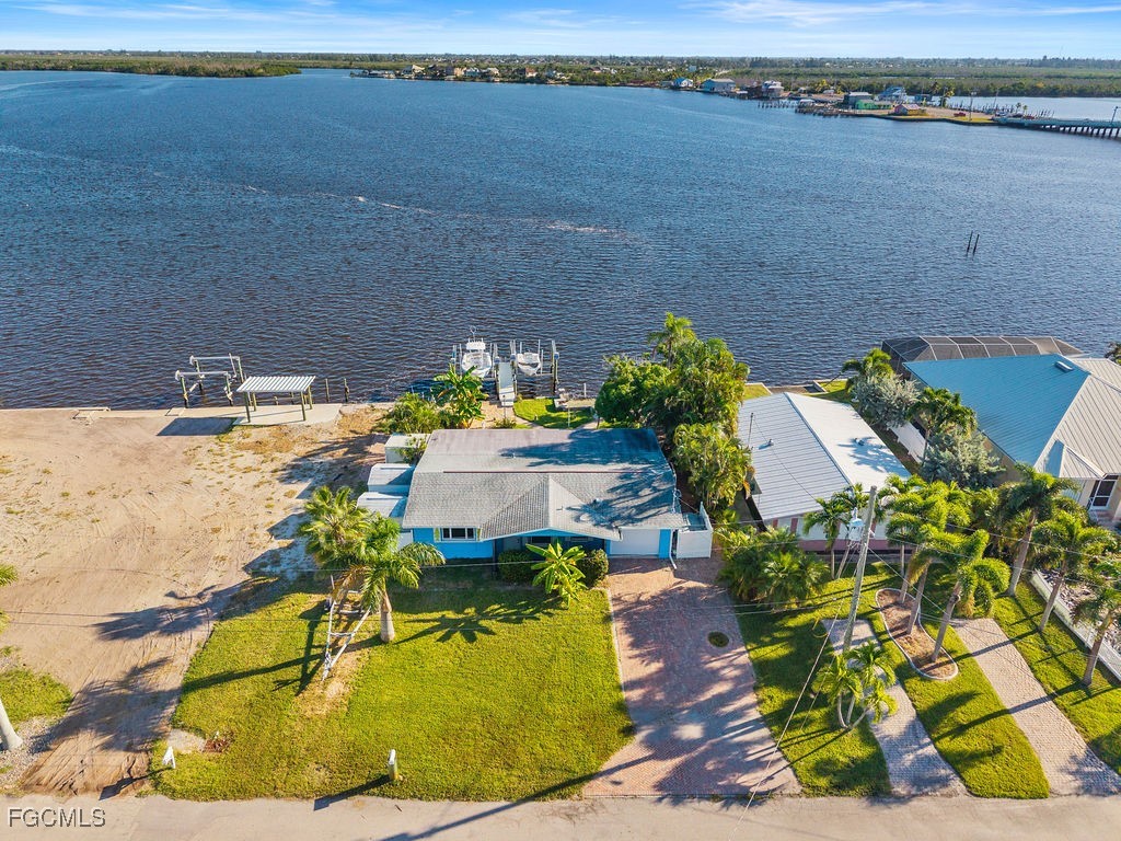 2504  Bayshore Drive