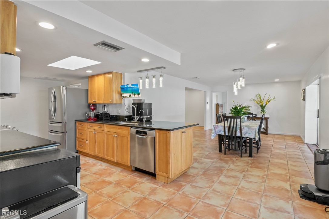 177  Alameda Avenue