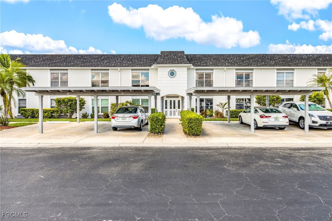 6894  Sandtrap Drive, Apt 4