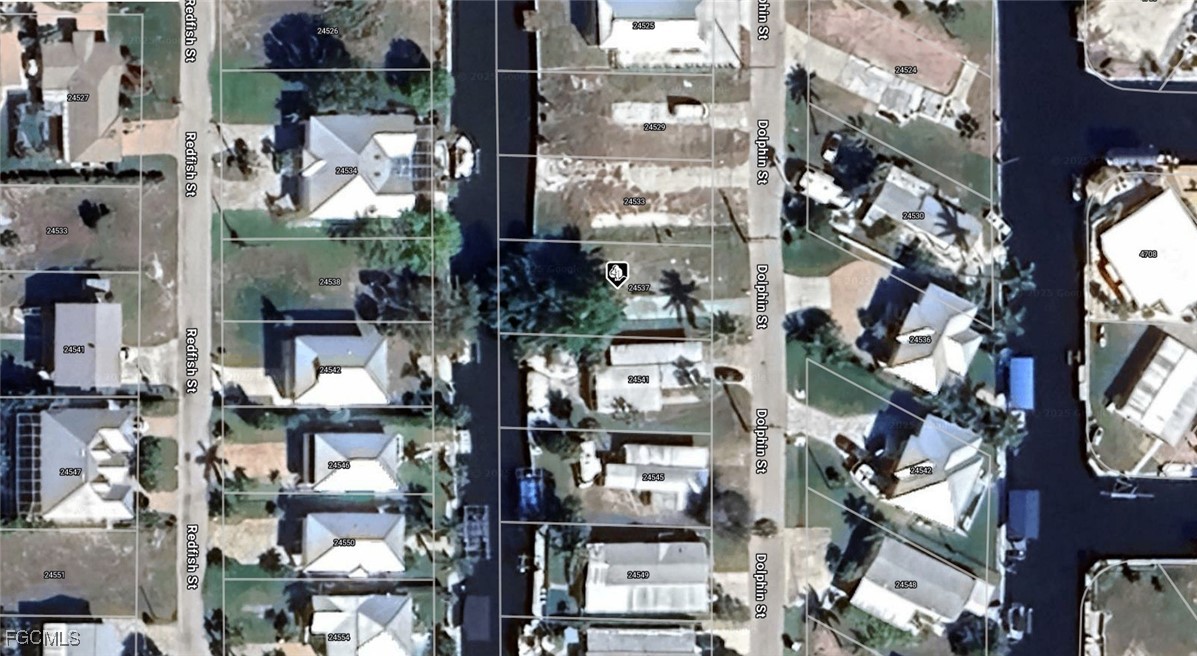 24537  Dolphin Street