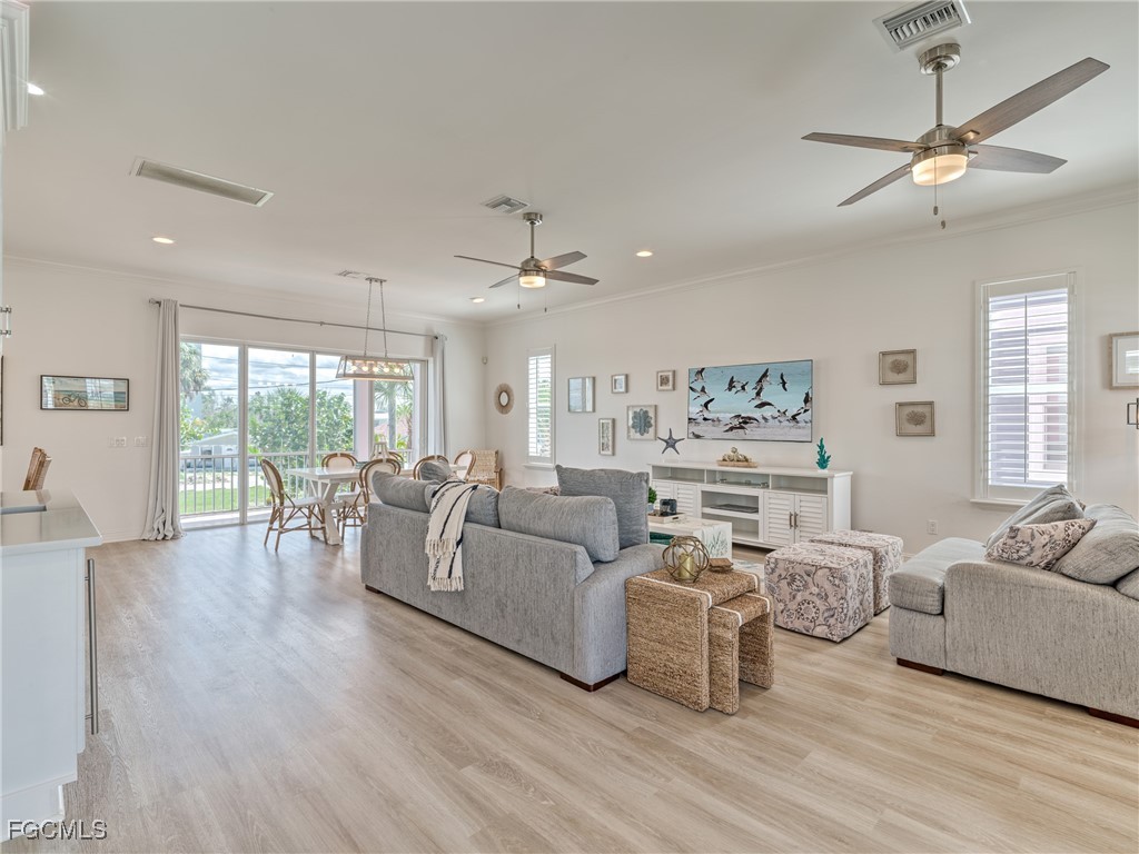 282/276  Delmar Avenue