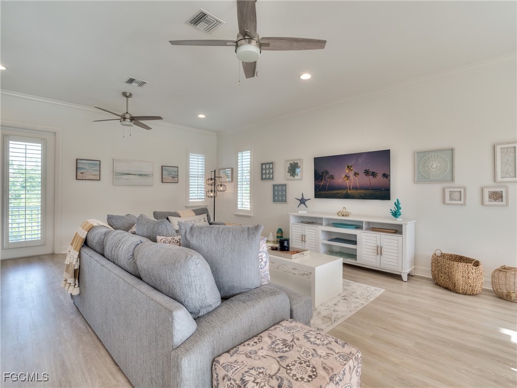 282/276  Delmar Avenue