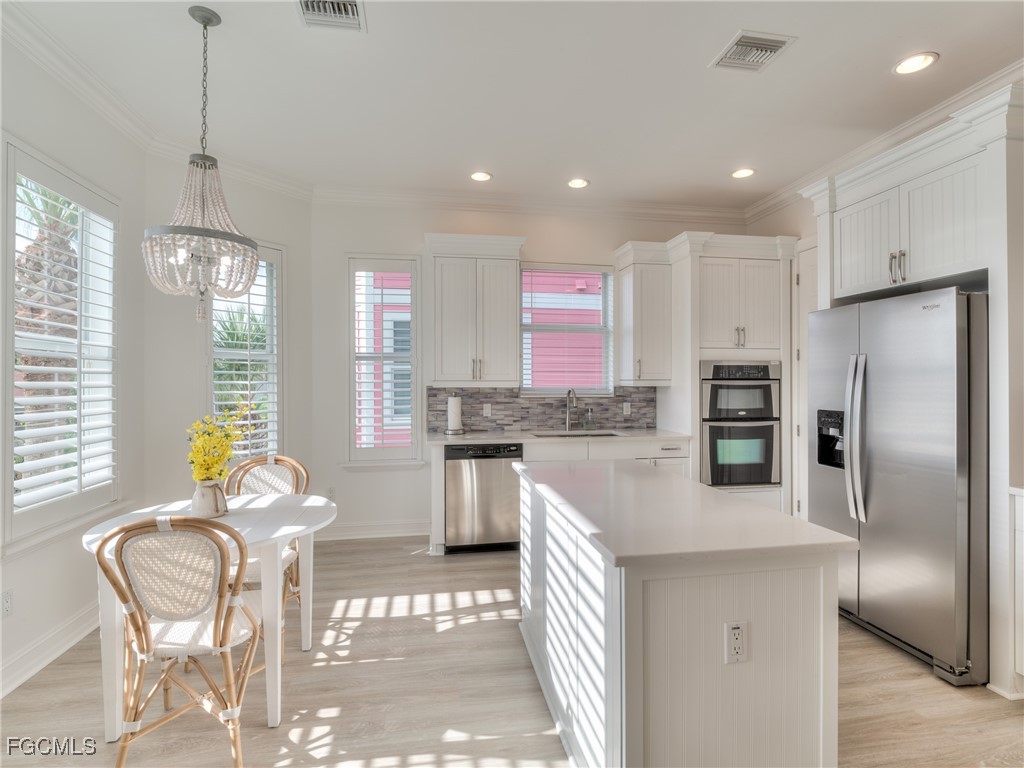 282/276  Delmar Avenue