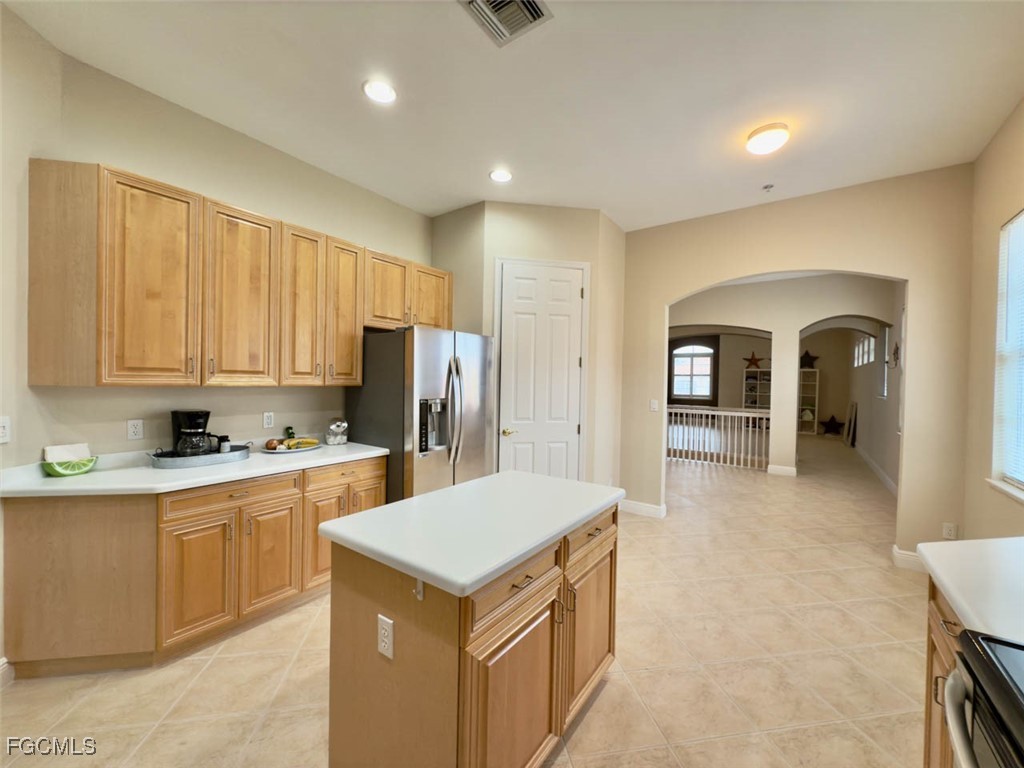 5956  Tarpon Gardens Circle, Apt 201