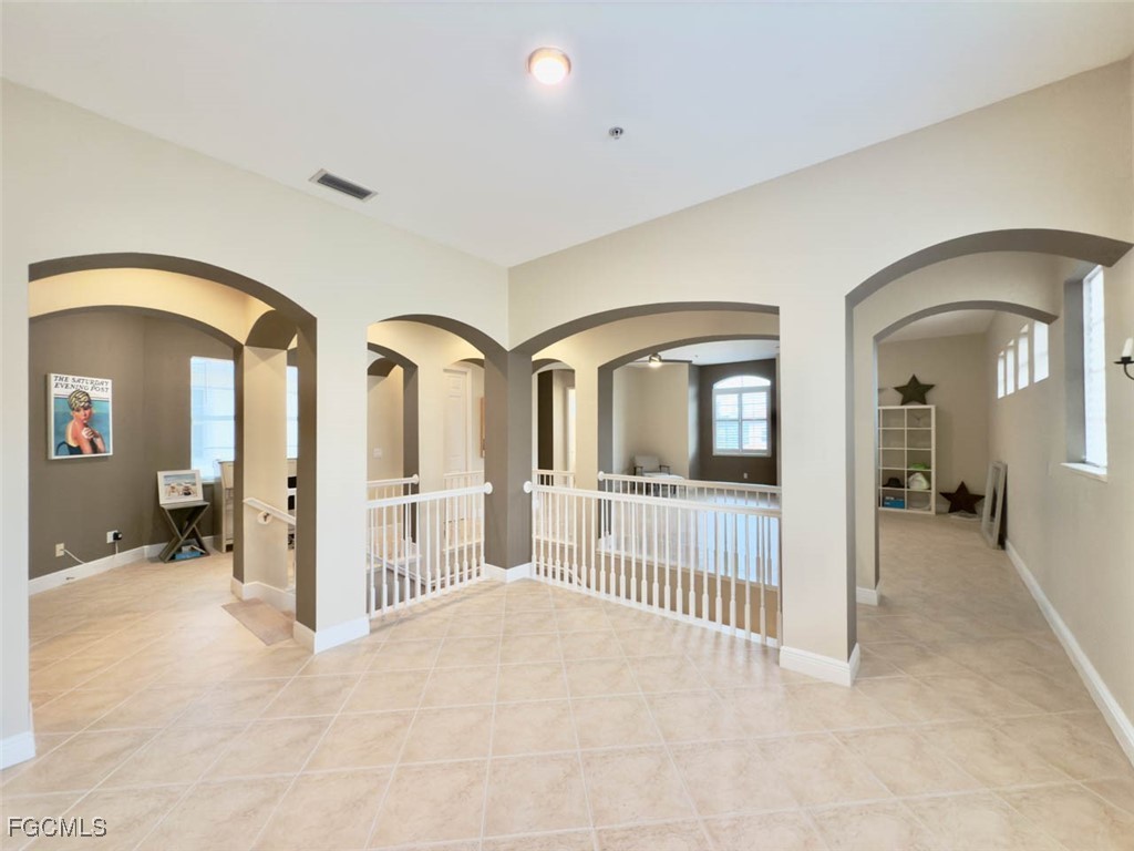 5956  Tarpon Gardens Circle, Apt 201