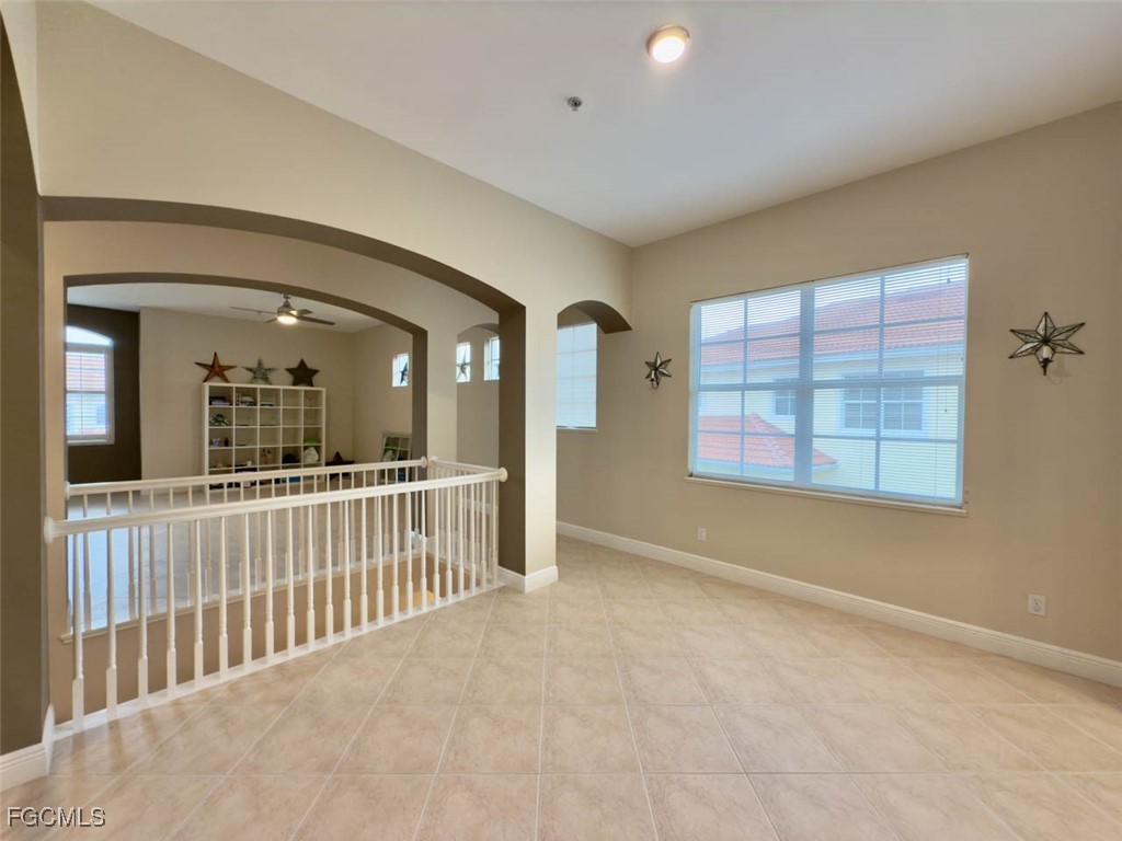 5956  Tarpon Gardens Circle, Apt 201