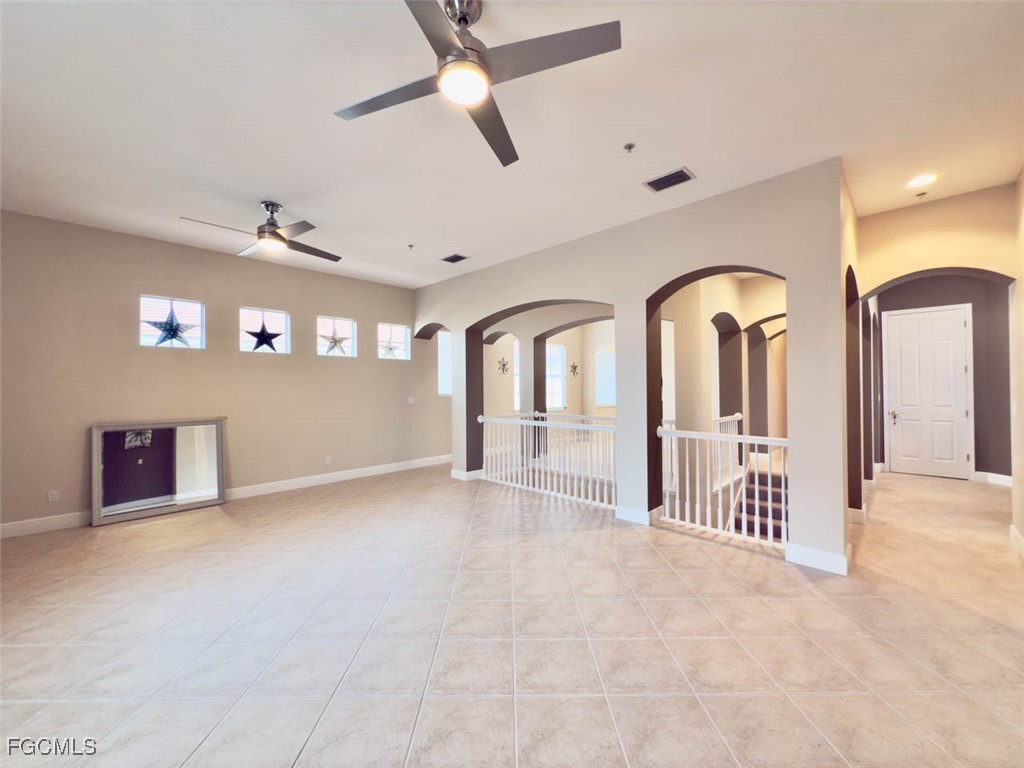 5956  Tarpon Gardens Circle, Apt 201