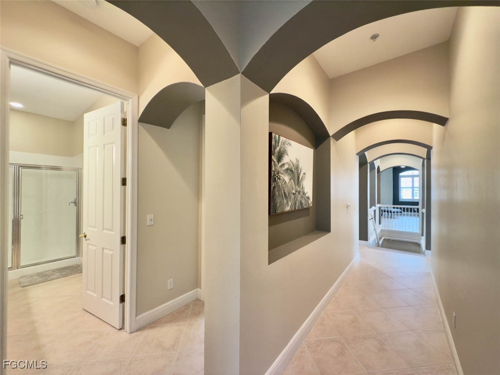 5956  Tarpon Gardens Circle, Apt 201