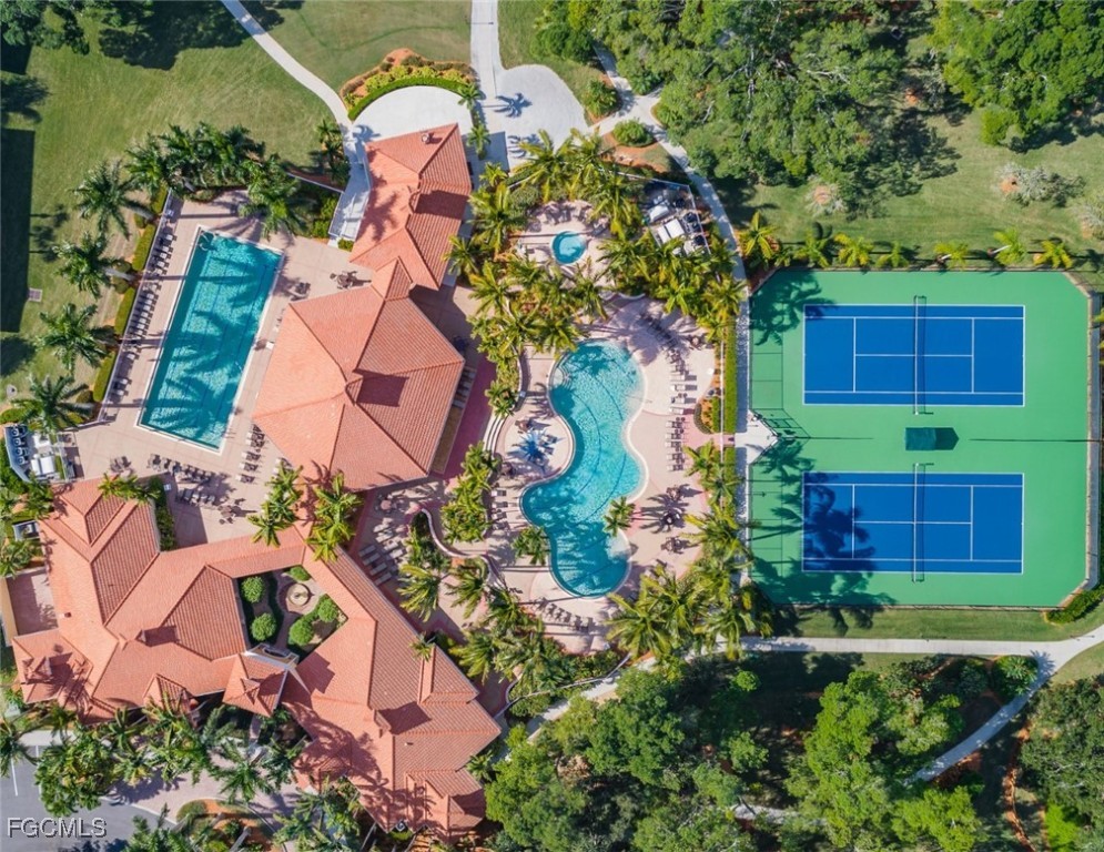 5956  Tarpon Gardens Circle, Apt 201