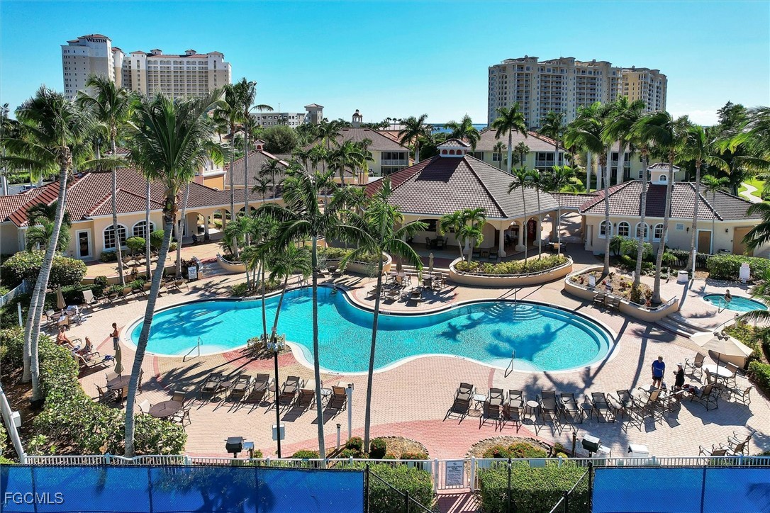 5956  Tarpon Gardens Circle, Apt 201