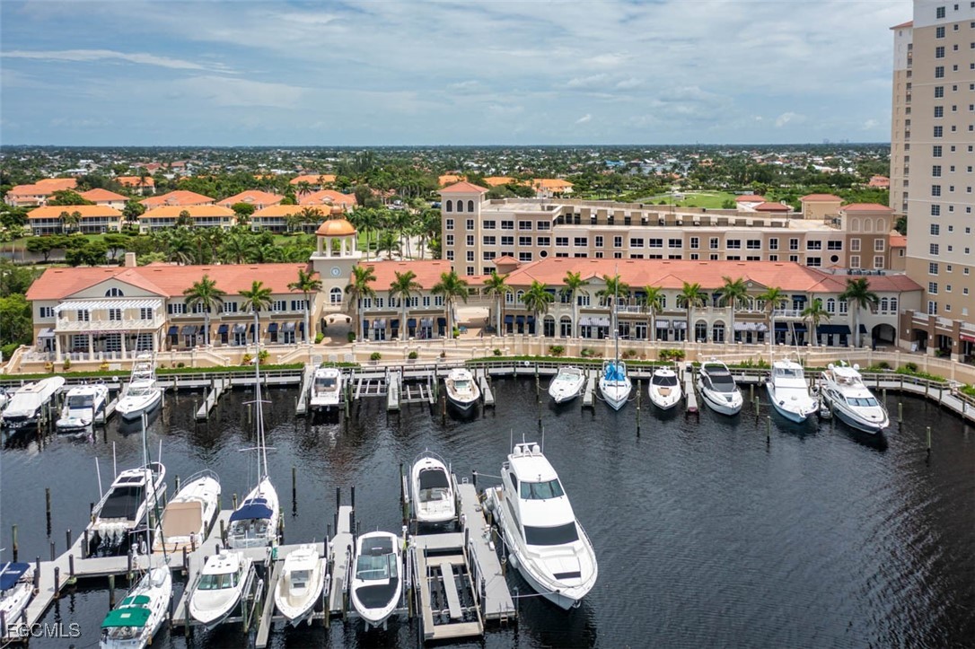 5956  Tarpon Gardens Circle, Apt 201