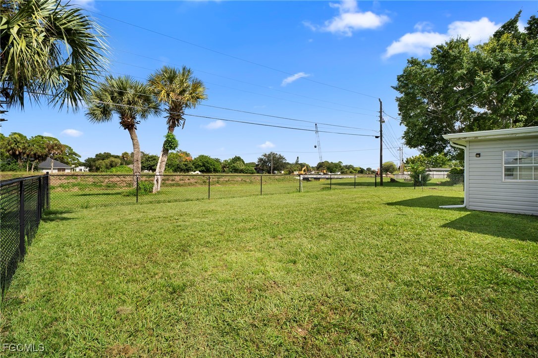 211 E jasmine Road