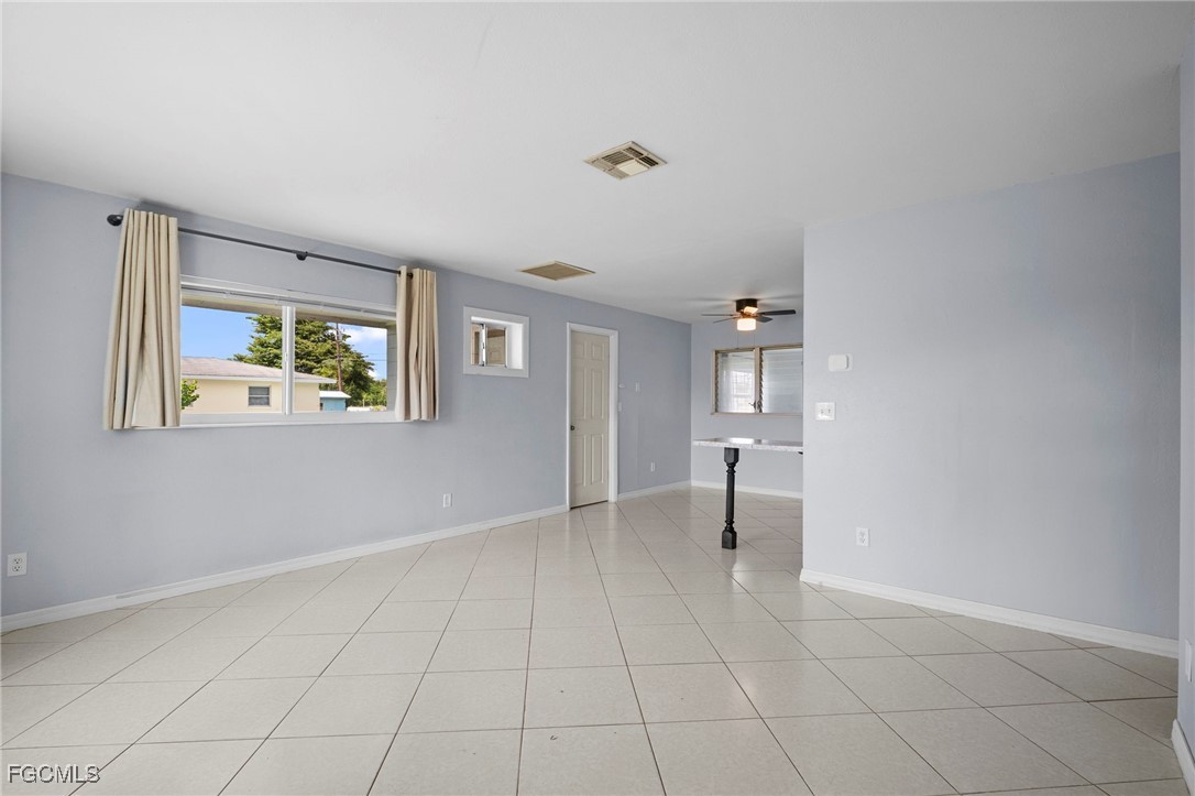 211 E jasmine Road