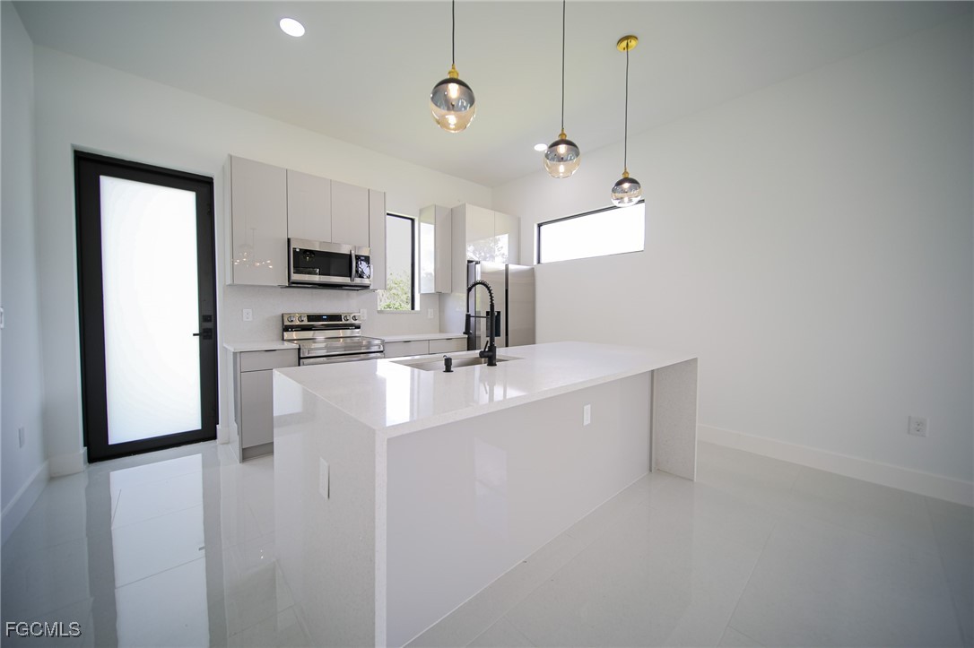 920  Anaconda Avenue