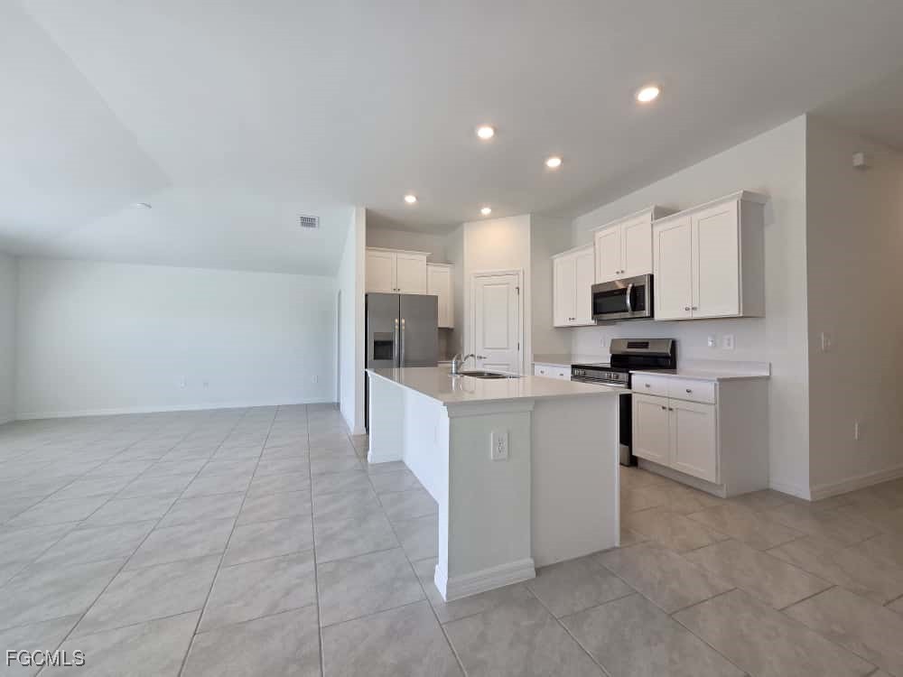 3403  34 St