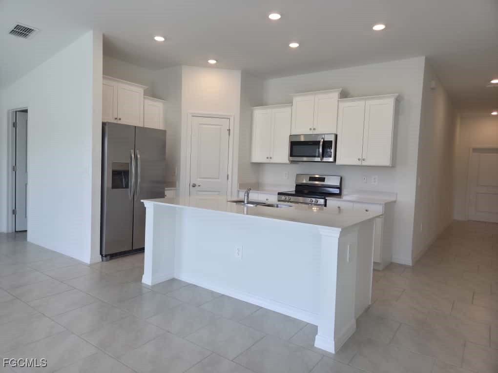 3403  34 St