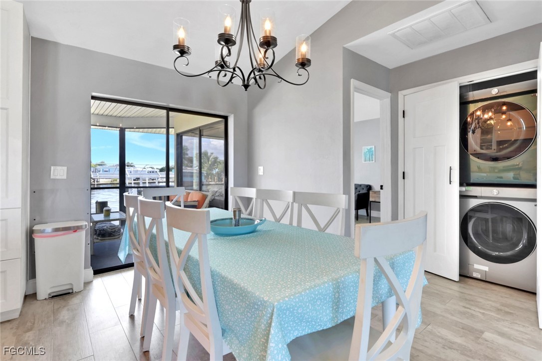 2480  Bayshore Drive