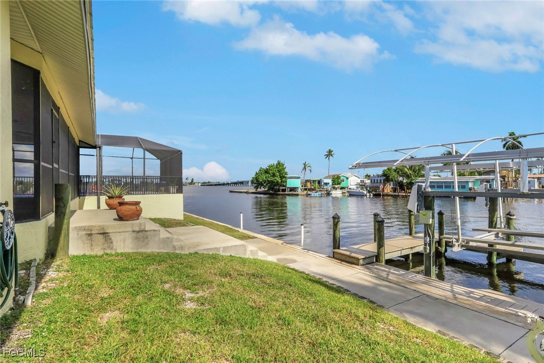 2480  Bayshore Drive