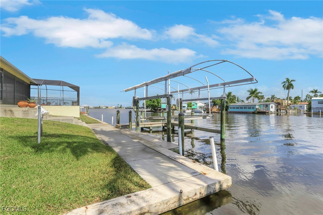 2480  Bayshore Drive