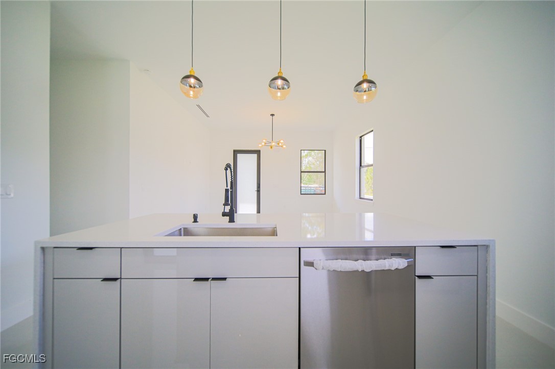 918  Anaconda Avenue