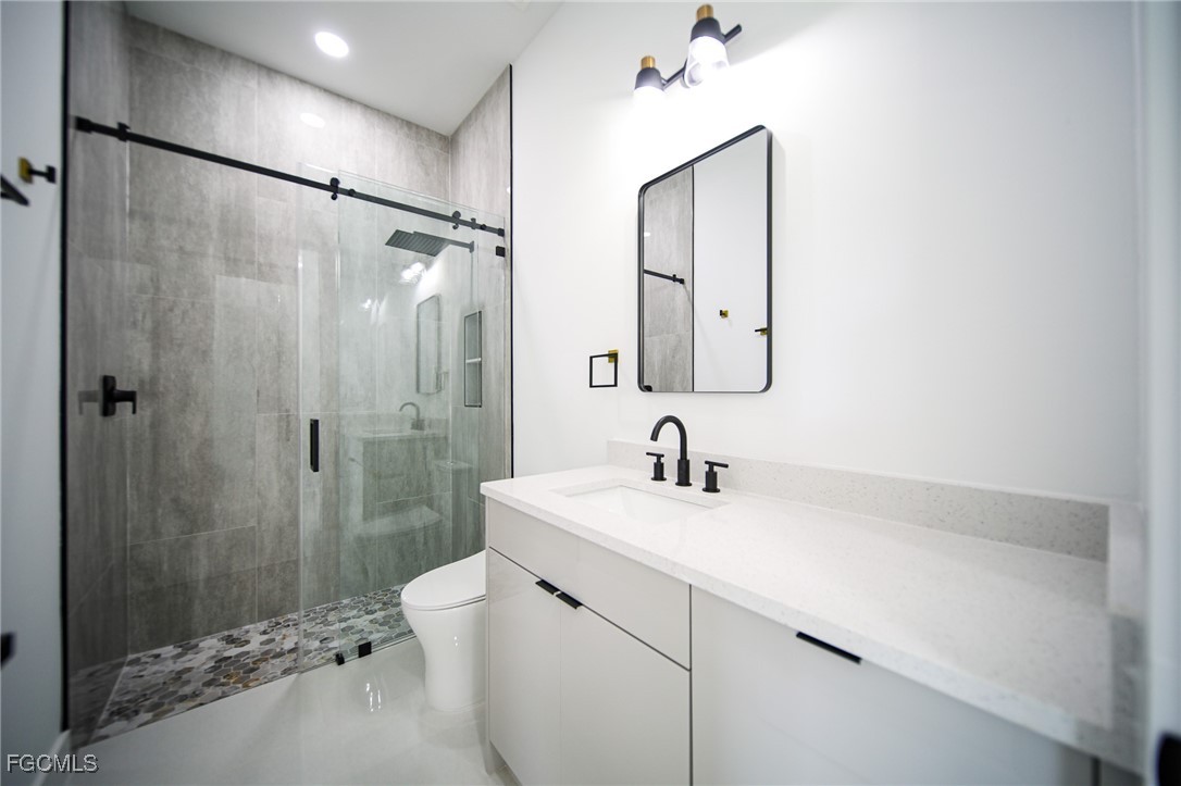 918  Anaconda Avenue