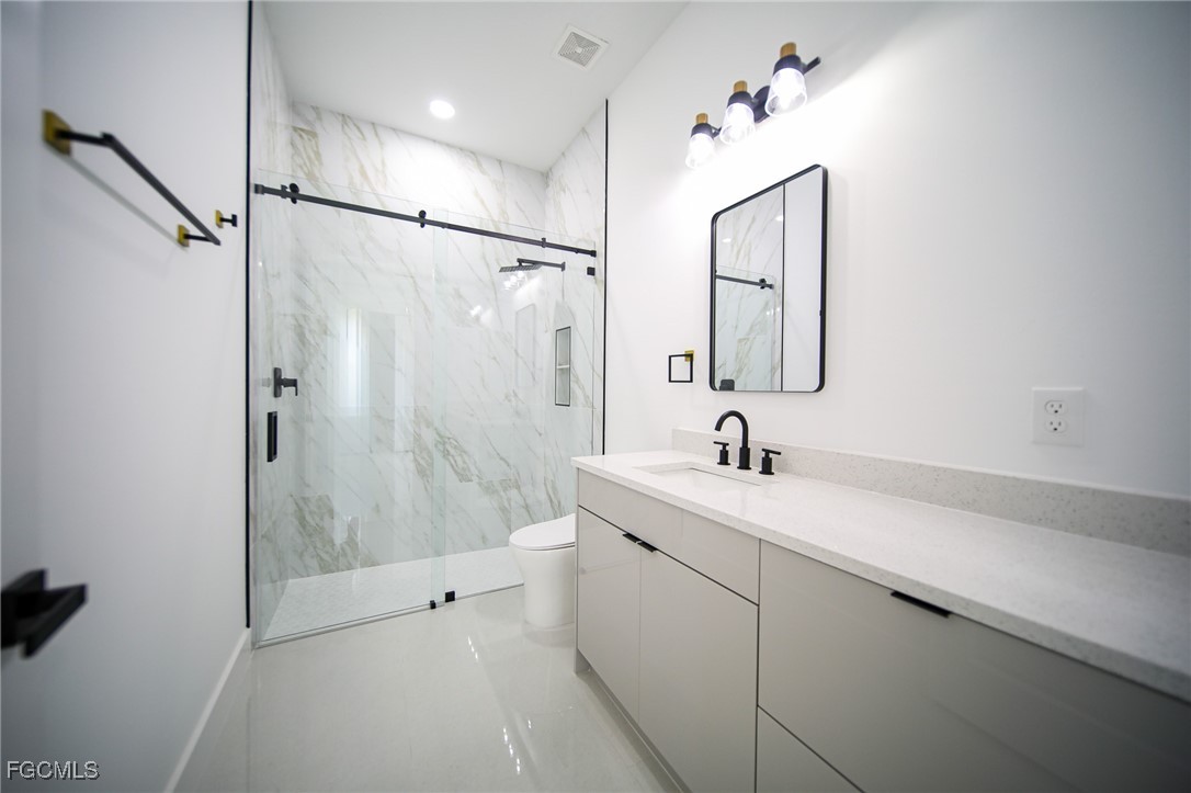 918  Anaconda Avenue