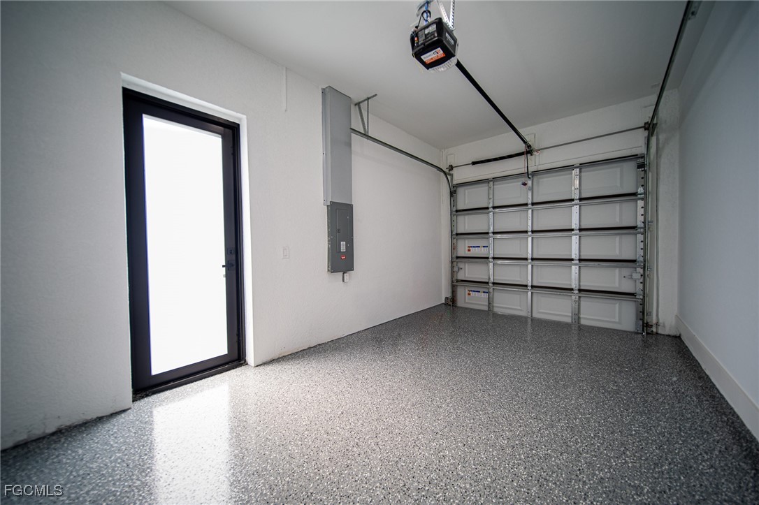 918  Anaconda Avenue