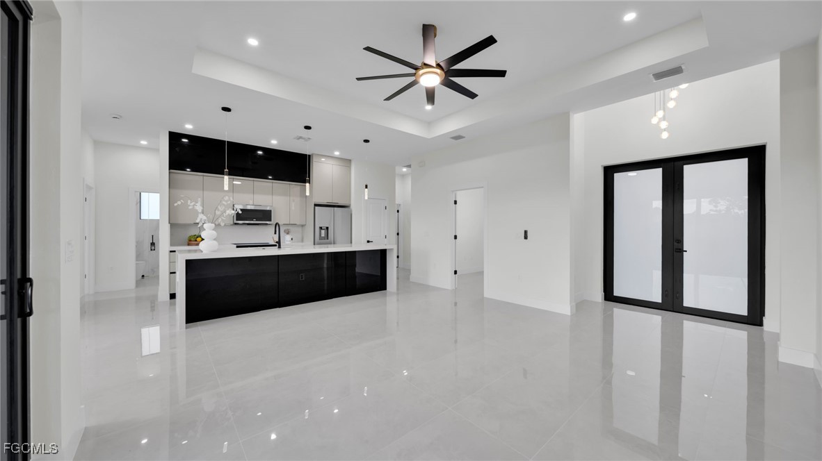 530 NE 5th Court