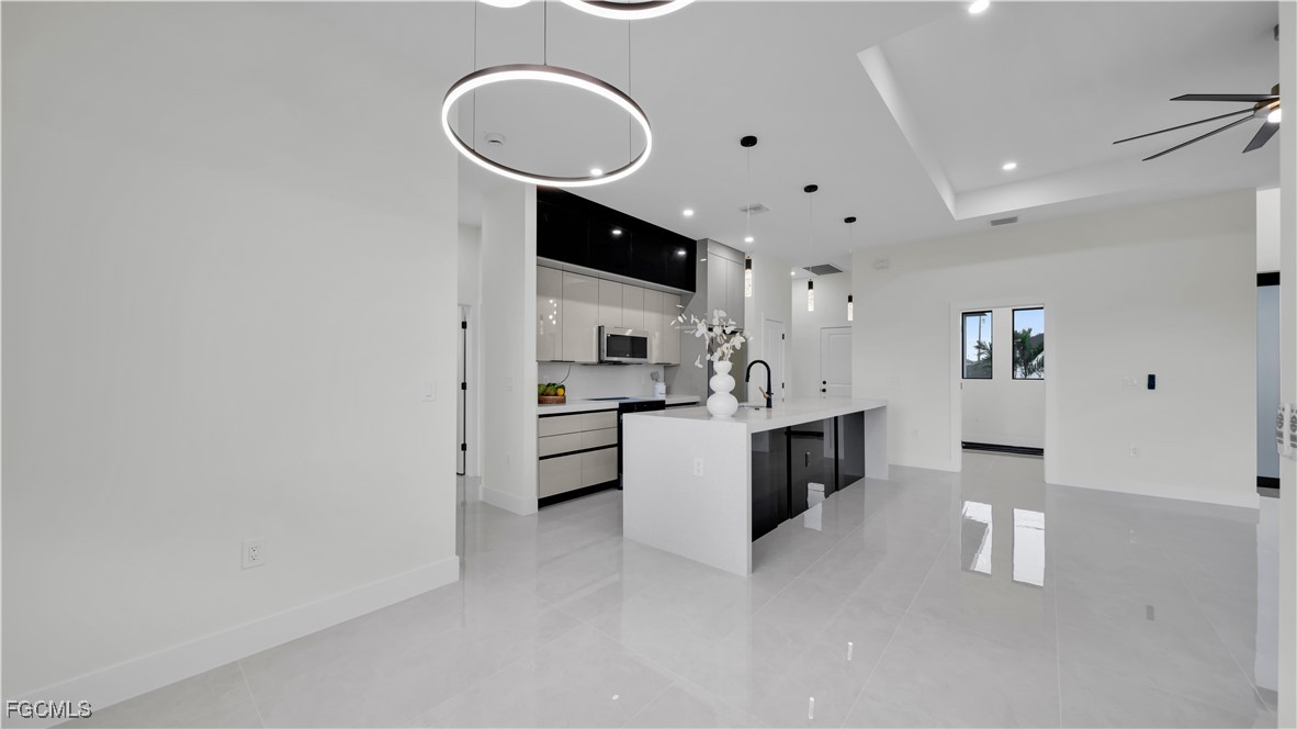 530 NE 5th Court