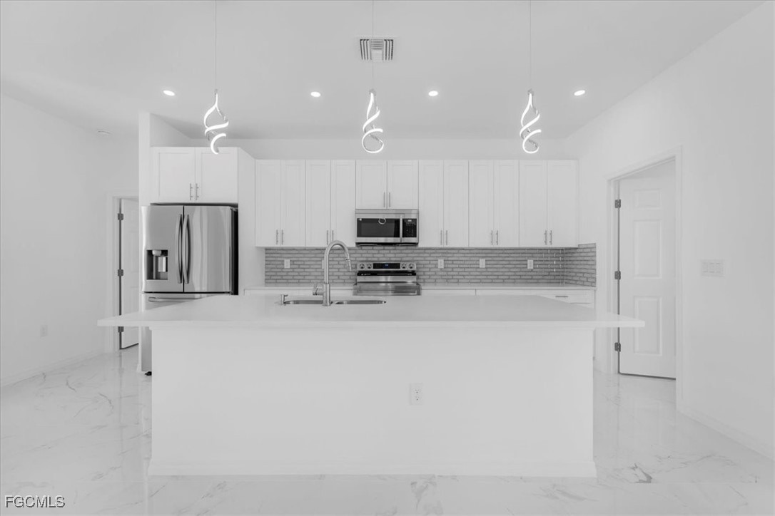 1508  Hibiscus Avenue